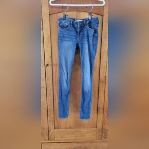 Hollister jeans size 26 low-rise